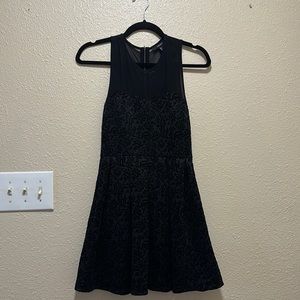 FOREVER 21_Small_Black Dress_Velvet_
